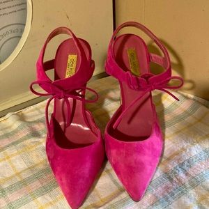 Dee Keller fuchsia pointed heel with ankle strap